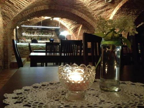 Hostal P��ni Tavern & Guesthouse