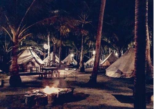 Glamping Siquijor By The Beach