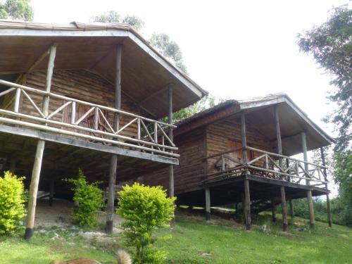 Hotel Supreme Adventure Park Bunyonyi