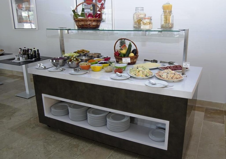 Hotel Adaria Vera