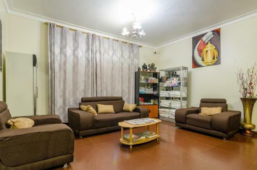 Victoria Travel Hotel