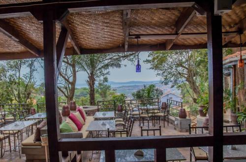 Hotel Kampala Forest Resort