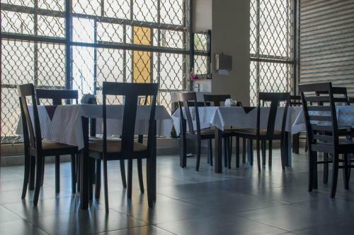 Kenendia Hotel