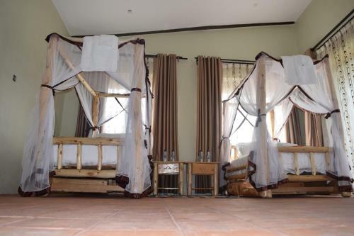 Hotel Summit Safari Lodge Muhanga