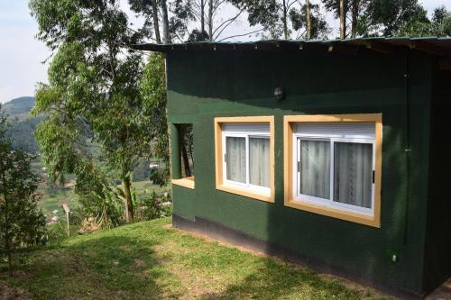 Hotel Summit Safari Lodge Muhanga