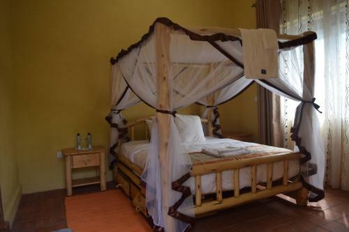 Hotel Summit Safari Lodge Muhanga