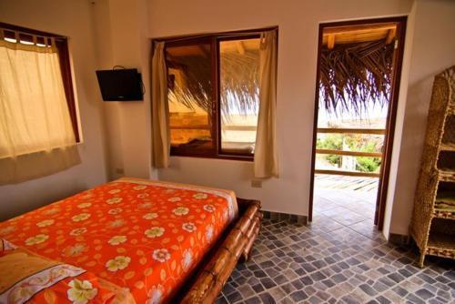 Hostal Oceanic Bungalows
