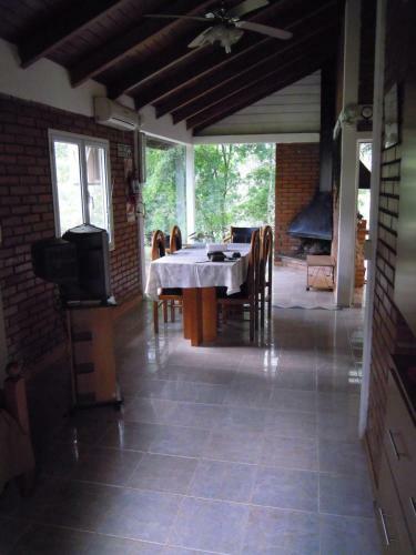 Hostal Caba�as Mocon�