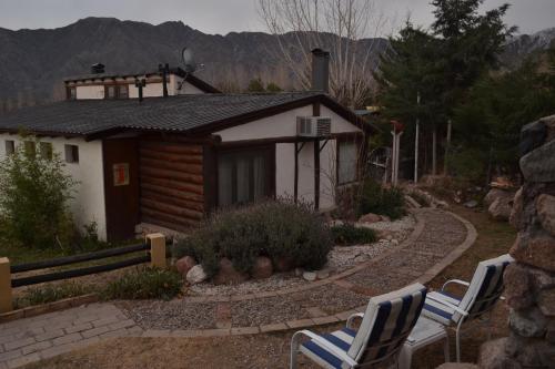 Hostal Caba�as Rio Mendoza