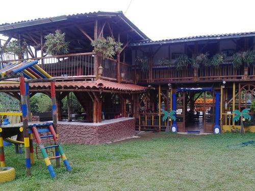 Hostal Finca Hotel Villa Lucia