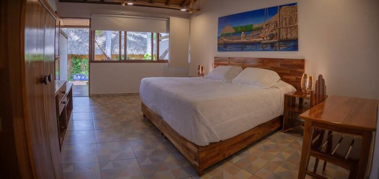 Hotel Punta Faro