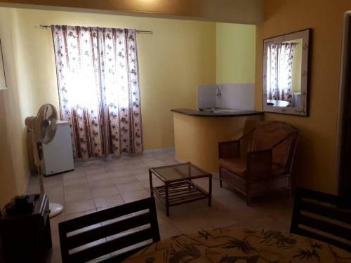 Bed & Breakfast La Paix Diama Rek