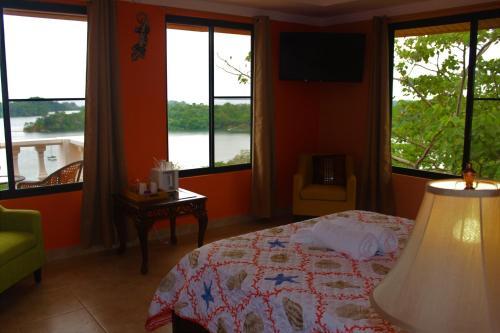 Boca Chica Bay Eco Lodge
