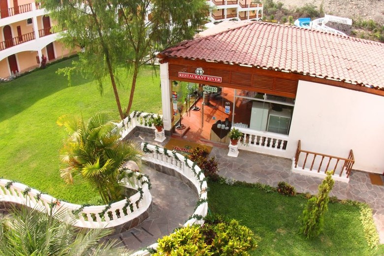 Villa Lunahuana River Resort
