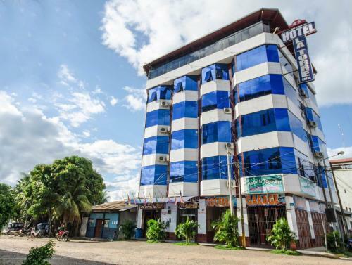 Hostal La Torre Inn
