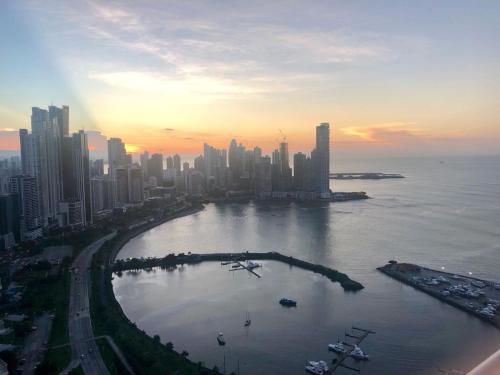 Ph Yacht Club Apartment