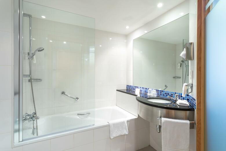 Holiday Inn Express Lisbon - Oeiras, An Ihg Hotel