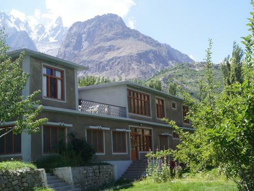 Hotel Gulmit Tourist Inn
