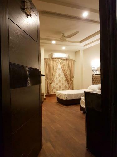 Khayyam Hotel