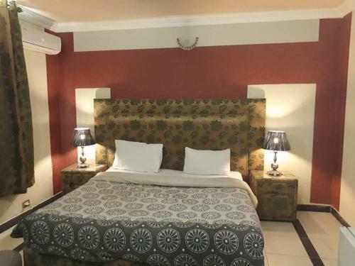 Hostal Rio Inn Guest House
