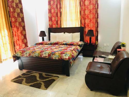 Hostal Rio Inn Guest House