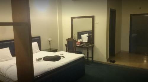 Iris Hotel Sahiwal