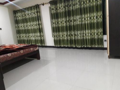 Hotel Murree Maryum Flats