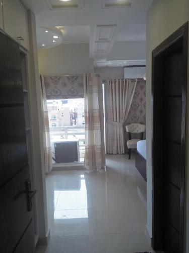 Apartamento Single Bed Room Luxary Suite (no 1)