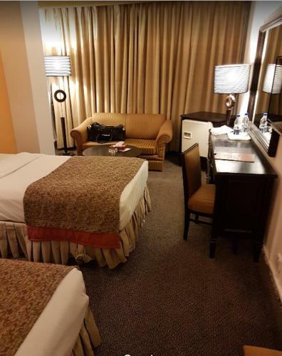 Sunfort Hotel