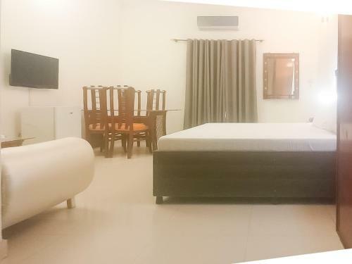 New Doves Inn Hotel ( Branch-2)