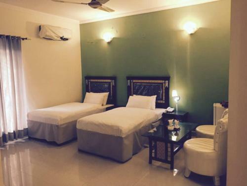 New Doves Inn Hotel ( Branch-2)