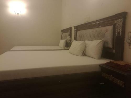 New Doves Inn Hotel ( Branch-2)