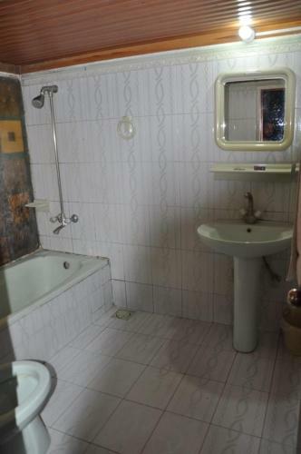 Hostal Travis Luxury Guest House