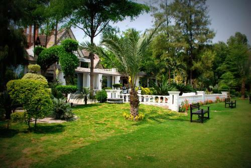 Hotel Greenfields Country Club