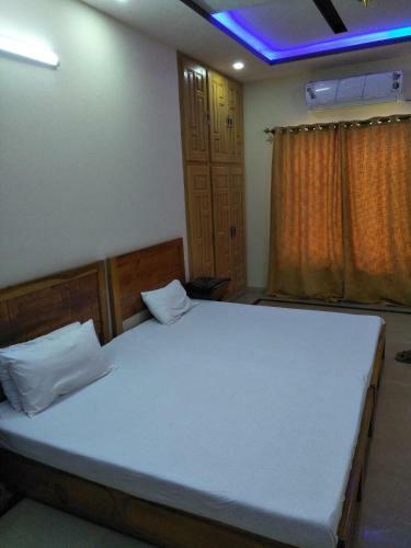 Hostal Rehaish Inn