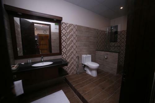 Zifan Hotel & Suites