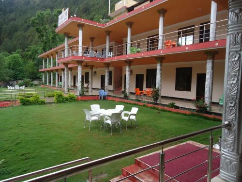 Hotel Mountain Track - Taranna Balakot