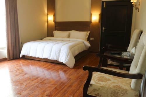 Hotel Shelton Rezidor Swat