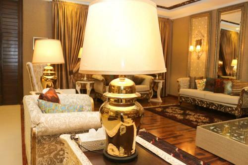 Hotel Shelton Rezidor Swat