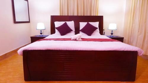 Hotel The Grand @ Gharial