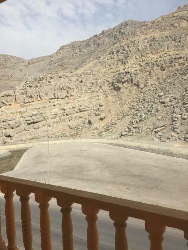 Kamzar Beach Furnished Apartments