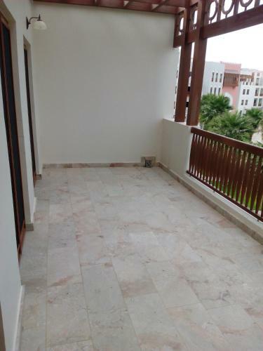 Apartment In Jebel Sifah