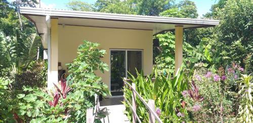 Hotel Mango's Lodge Private Bungalows