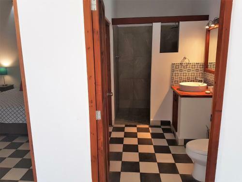 Lovely New-build Colonial House With Plunge Pool