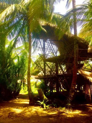 Caba�as En Ensue�os. Right By The Beach!