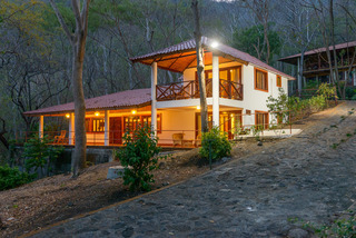 Aparthotel Apoyo Resort & Conference Center