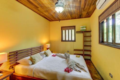 Redonda Bay Cozy Casita