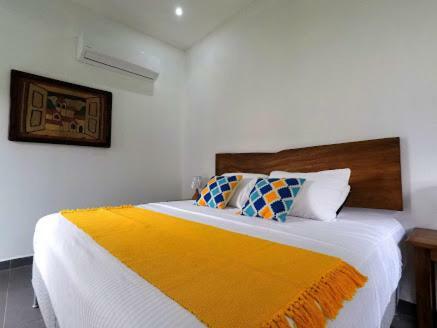 Hotel Manku Lake Paradise