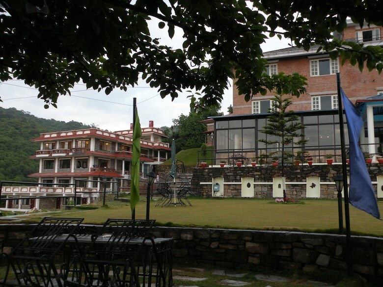 Hotel Pataleban Vineyard Resort
