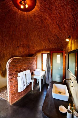 We Kebi Safari Lodge